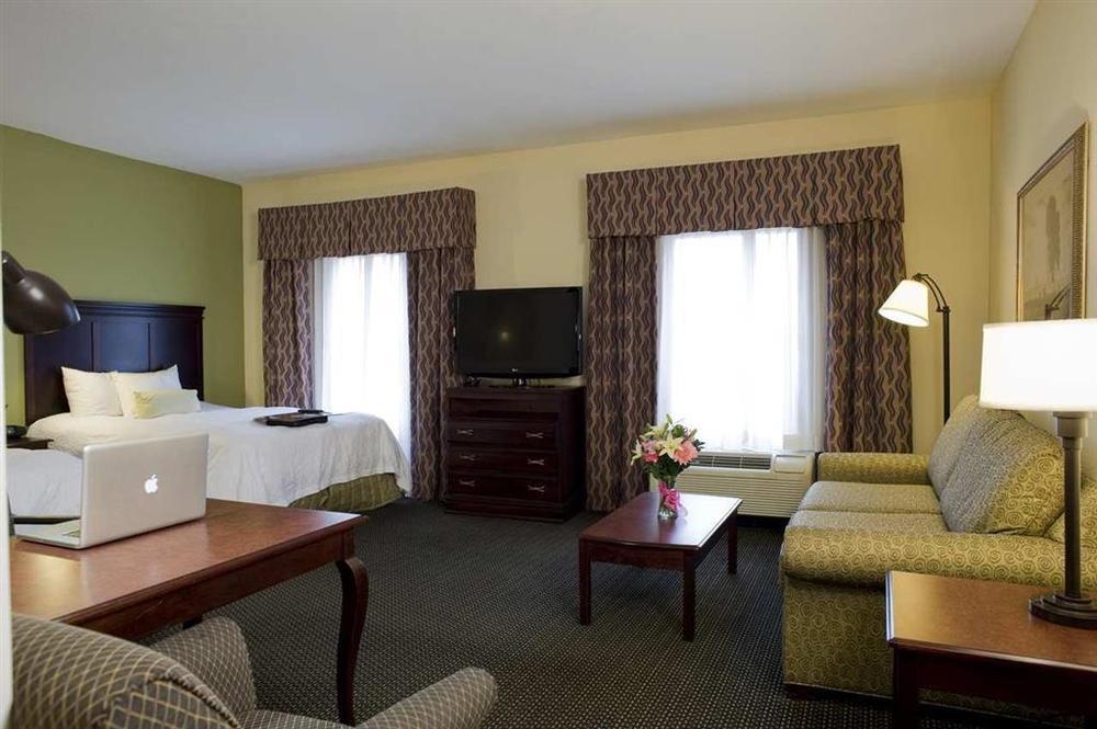 Hampton Inn & Suites Nashville-Smyrna Room photo