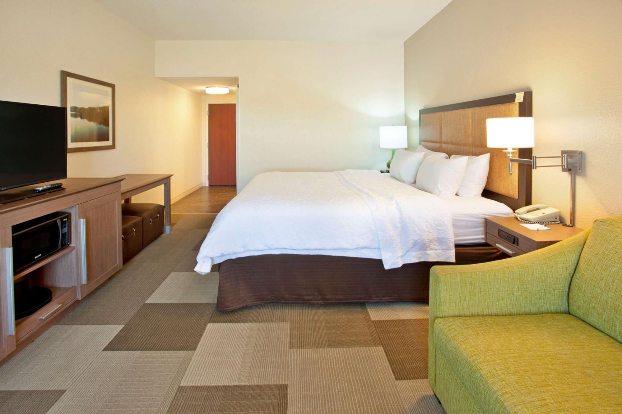 Hampton Inn & Suites Nashville-Smyrna Exterior photo